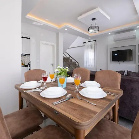 With Jacuzzi, Sauna, And Pool For 7 People In Serik, - Awz 167 וילה